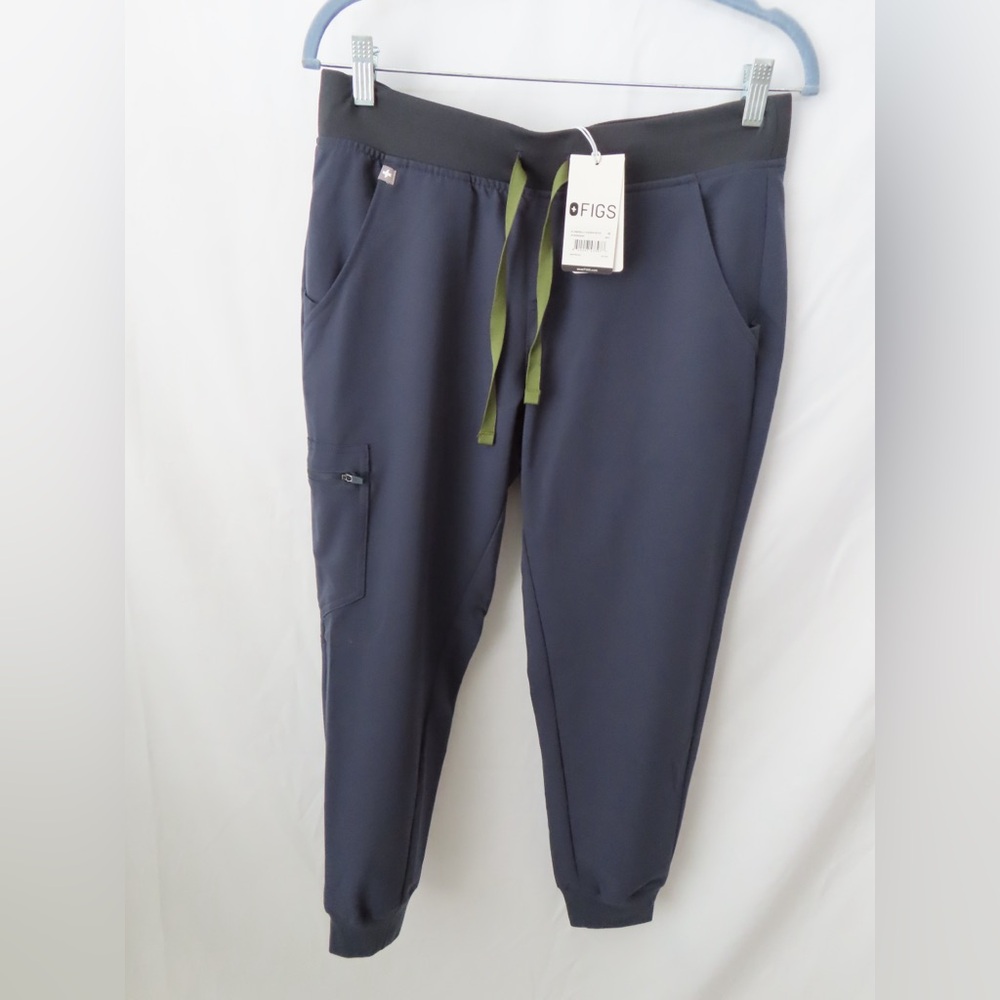 Fig’s Women’s Zamora Jogger Scrubs ‘Space Navy’